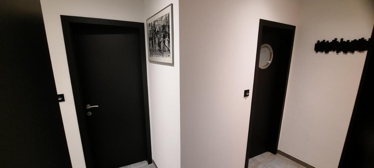 Nez Sur La Croisette. Apartment Dinant Bagian luar foto