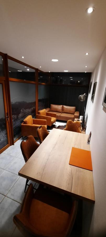 Nez Sur La Croisette. Apartment Dinant Bagian luar foto