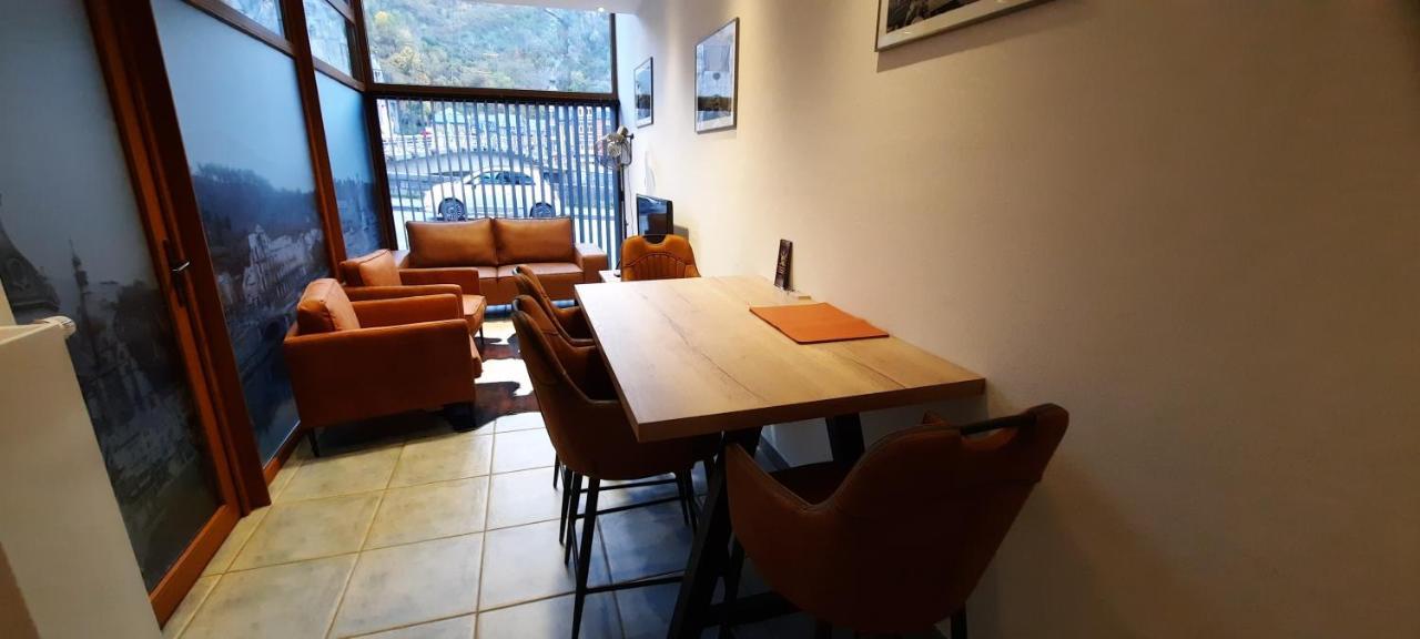 Nez Sur La Croisette. Apartment Dinant Bagian luar foto