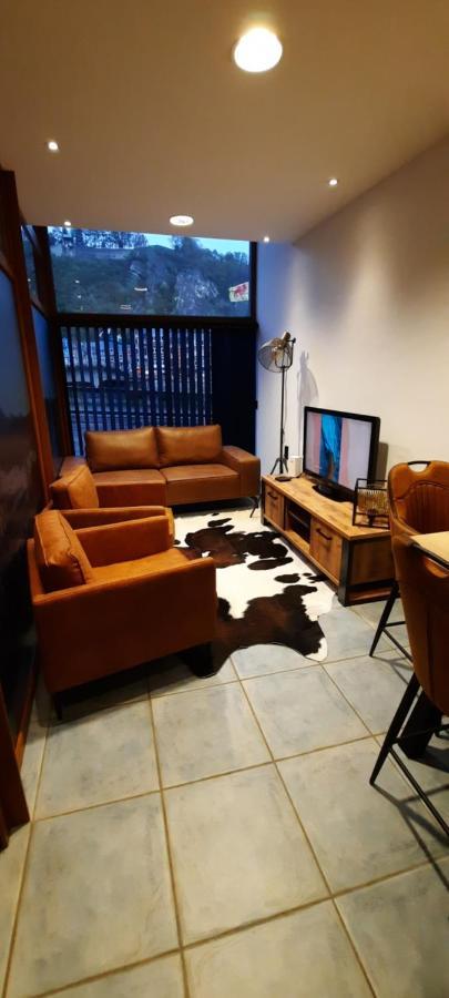 Nez Sur La Croisette. Apartment Dinant Bagian luar foto