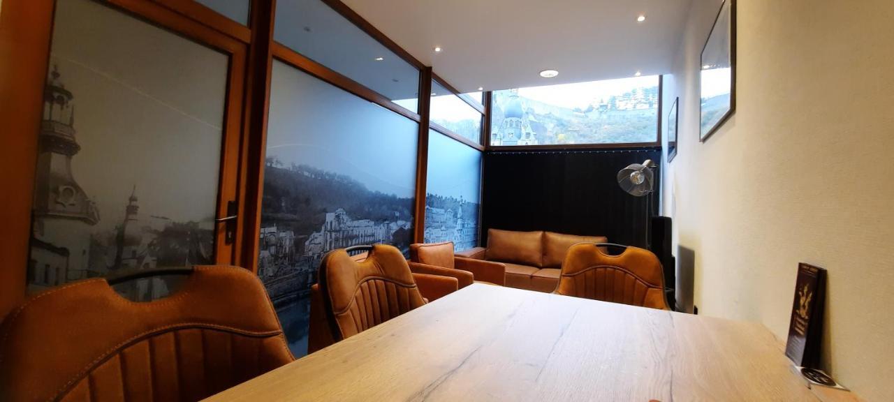 Nez Sur La Croisette. Apartment Dinant Bagian luar foto